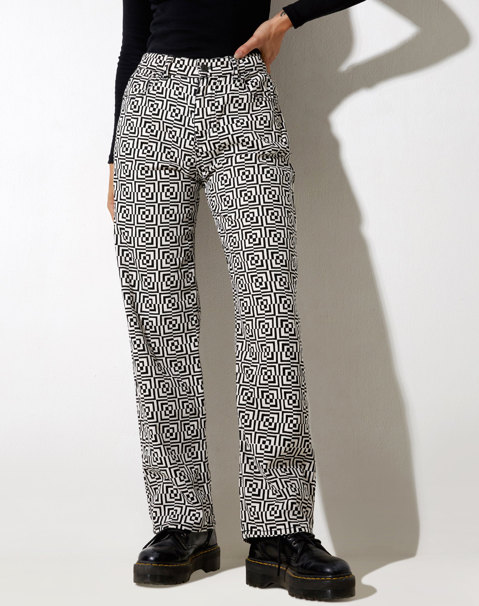 Image of Parallel Jeans in Optic Square Black and White