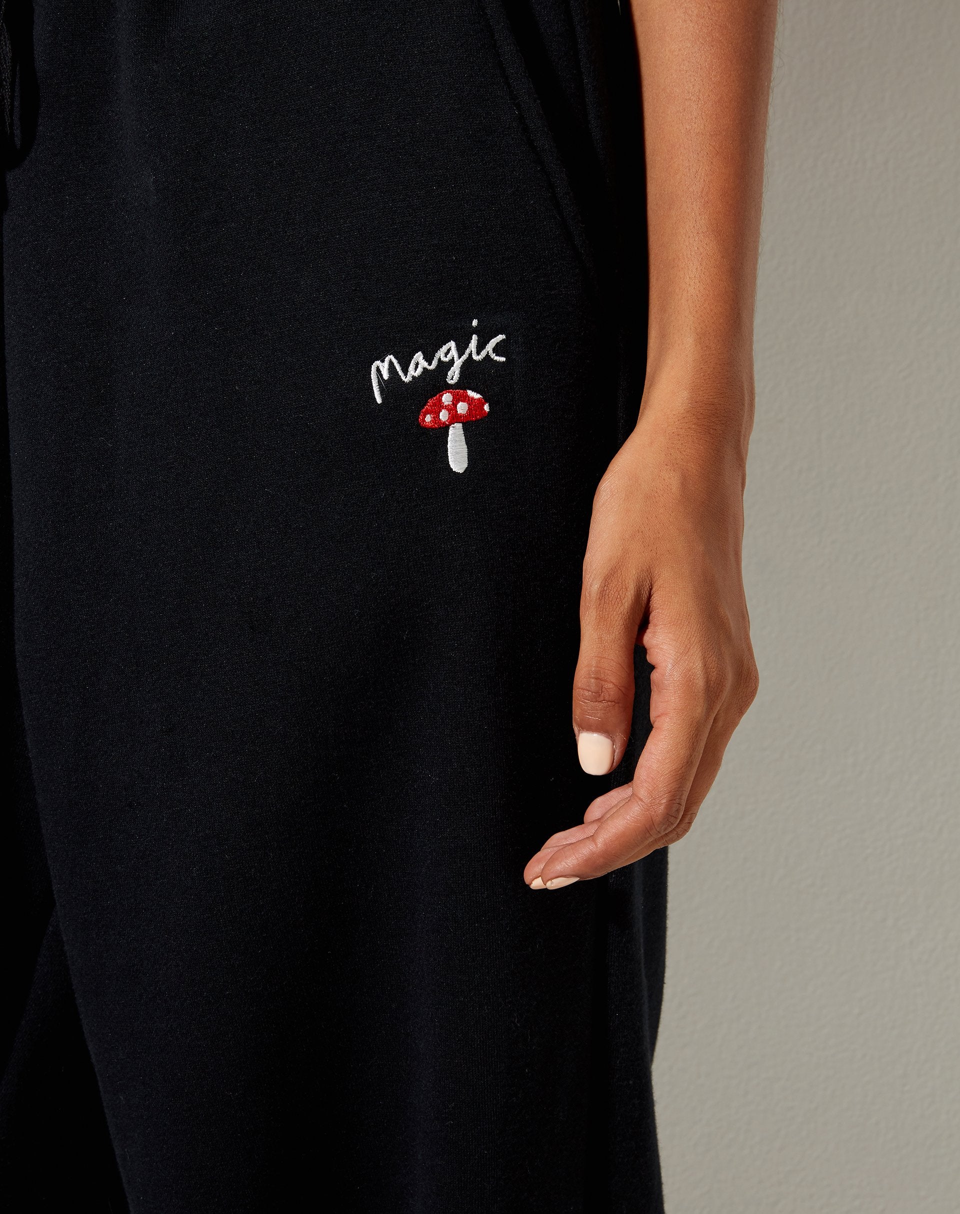 Image of Roider Jogger in Black Mushroom Red Embro