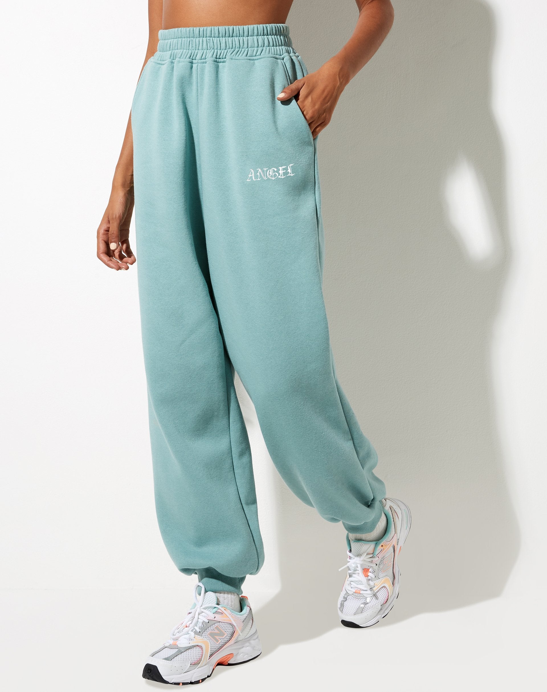 Image of Roider Jogger in Seafoam Angel Embro
