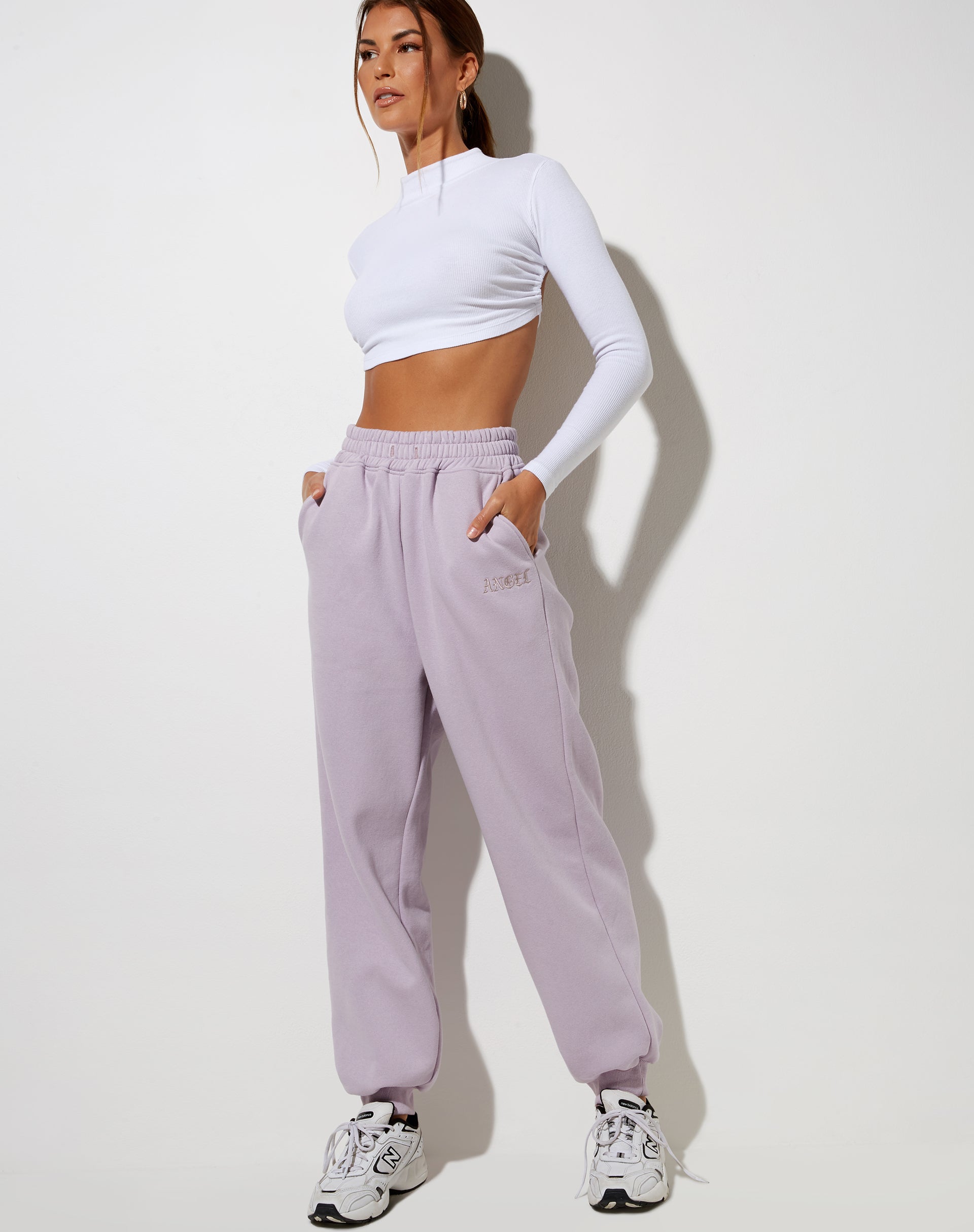 Image of Roider Jogger in Violet Angel Embro