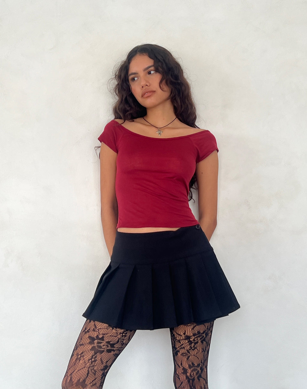 Charya Off The Shoulder Top in Adrenalin Rot