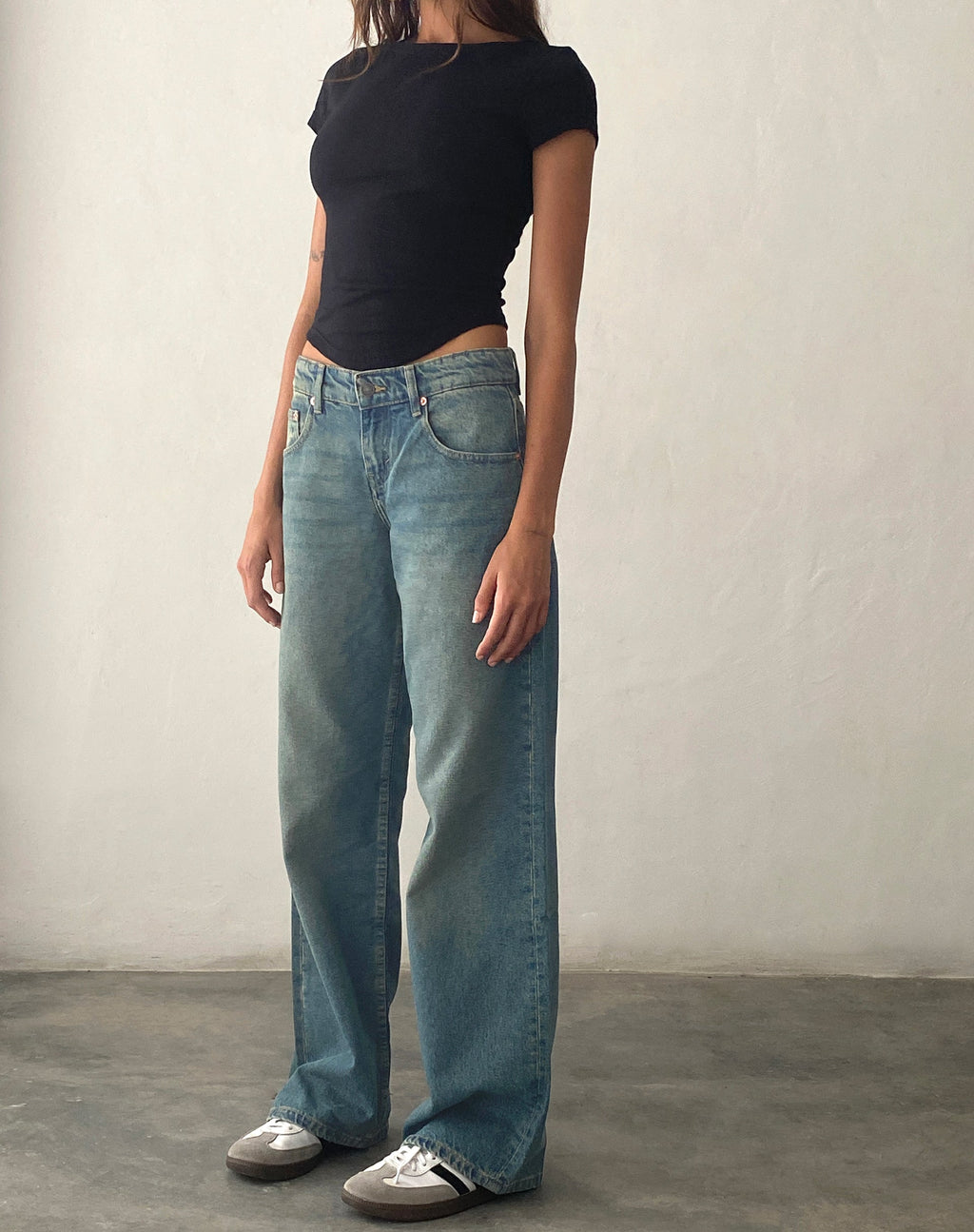 Low Rise Parallel Jeans in Vintage Blau Grün