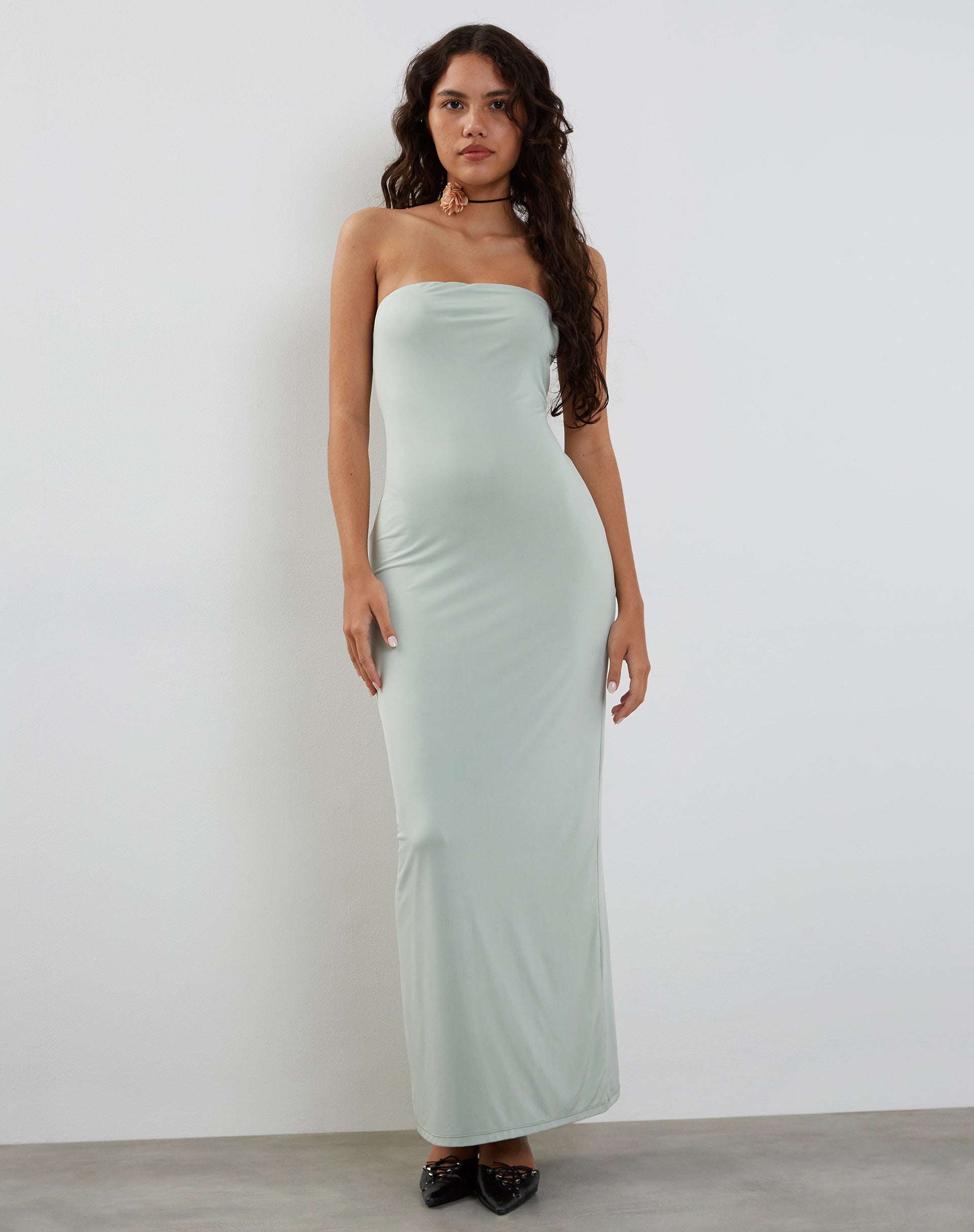 Imagen de Annalise Bandeau Slinky Maxi Dress in Mint