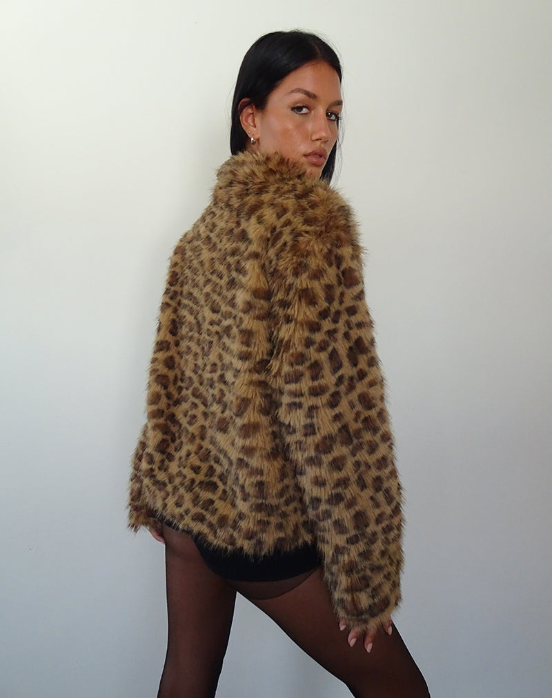 Imagen de Joji Crop Faux Fur Jacket in Brown Leopard