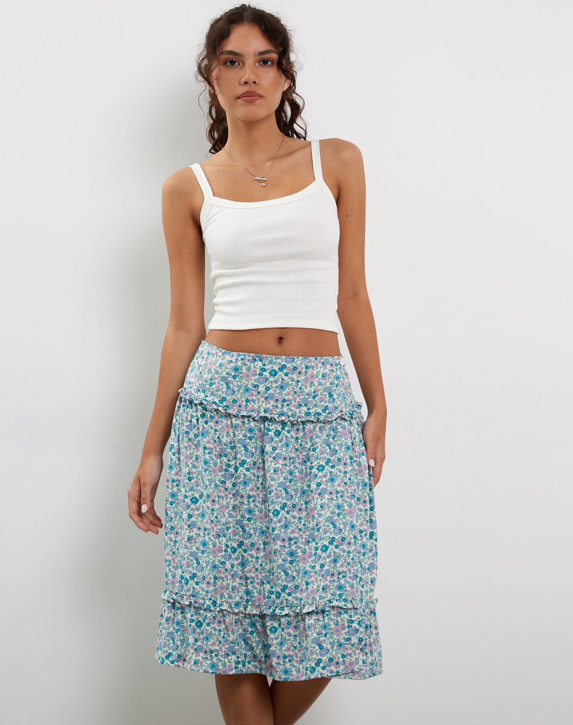 Imagen de Kasya Frill Hem Midi Wrap Skirt en Flower Power Azul