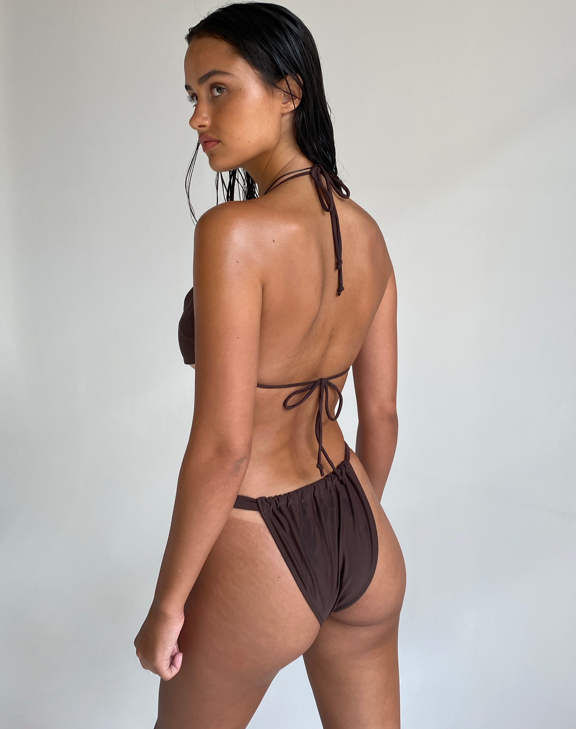 Imagen del sujetador de bikini Lawa en marrón coco
