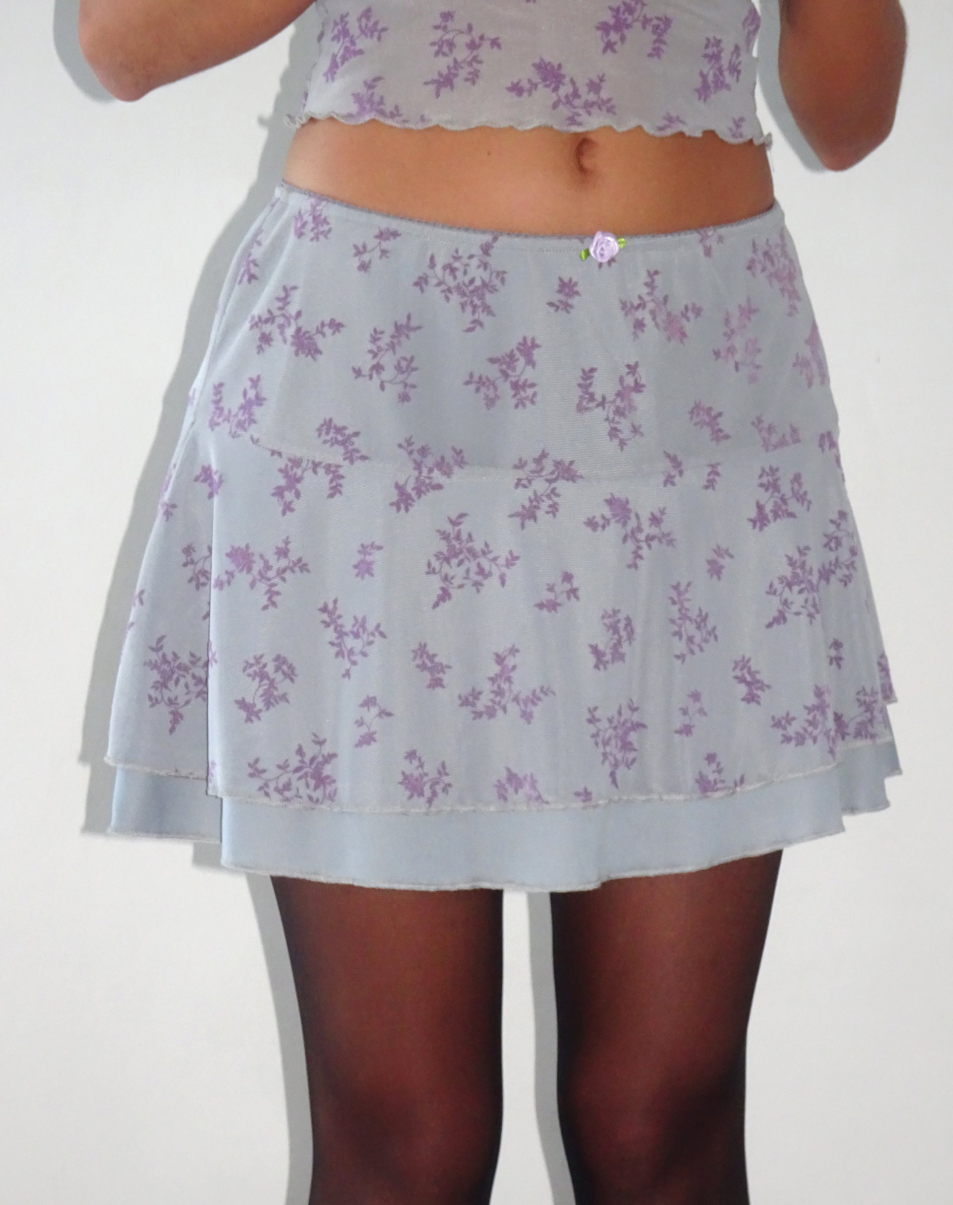 imagen de la minifalda Friska en Botanist Flock morado