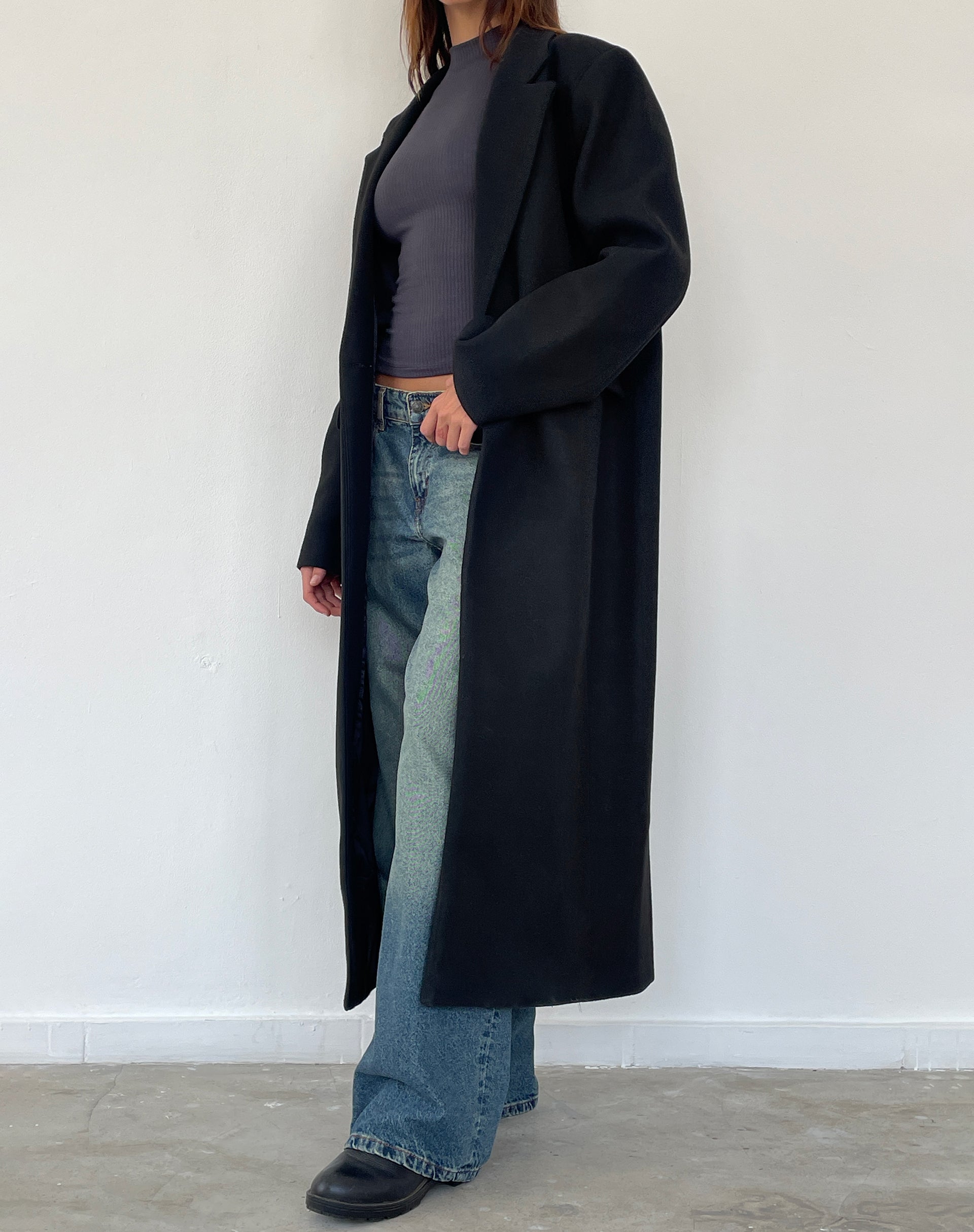 Imagen de Melani Abrigo largo de lana en negro