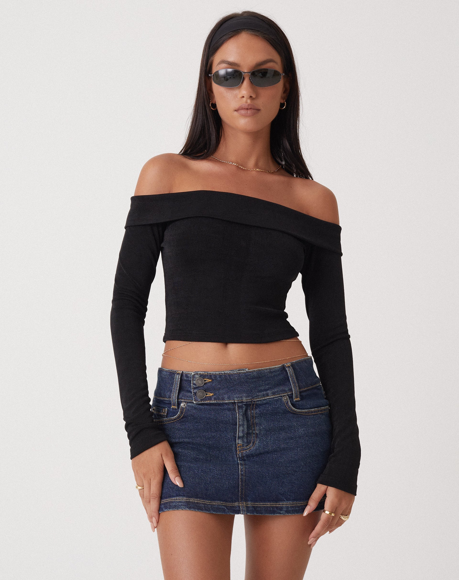 imagen de MOTEL X OLIVIA NEILL Nasari Crop Top in Crepe Black