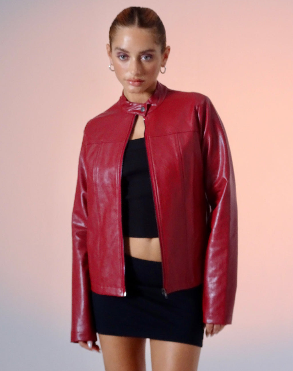 Chaqueta Olivia en PU rojo sangre