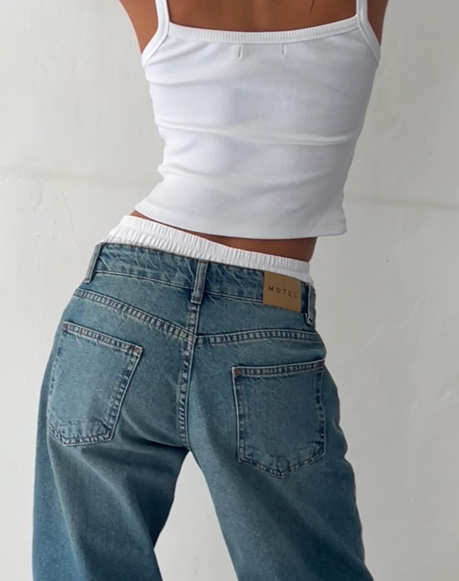 imagen de Roomy Extra Wide Low Rise Jeans en Vintage Blue Green