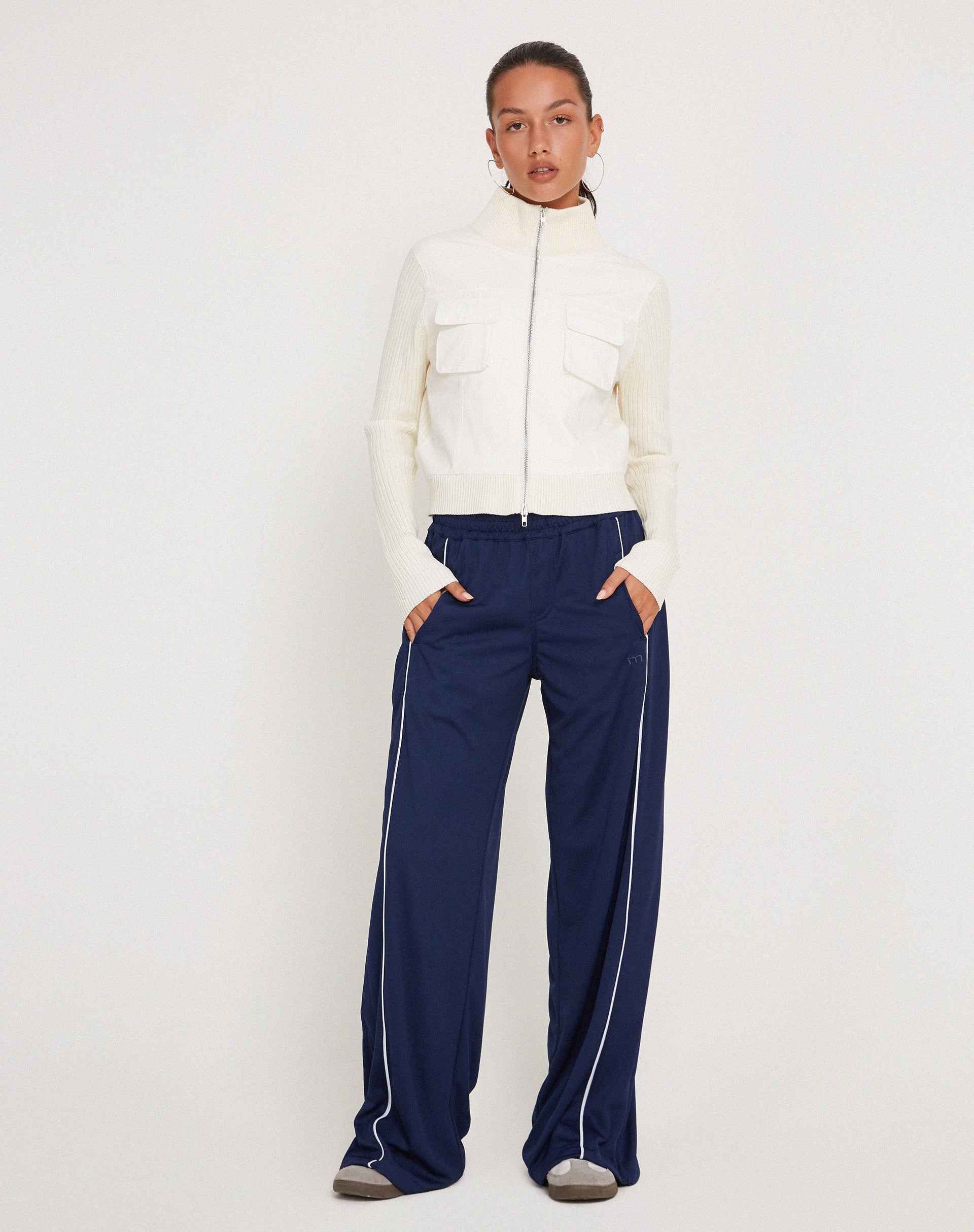 Imagen de Shobi Wide Leg Jogger en azul marino