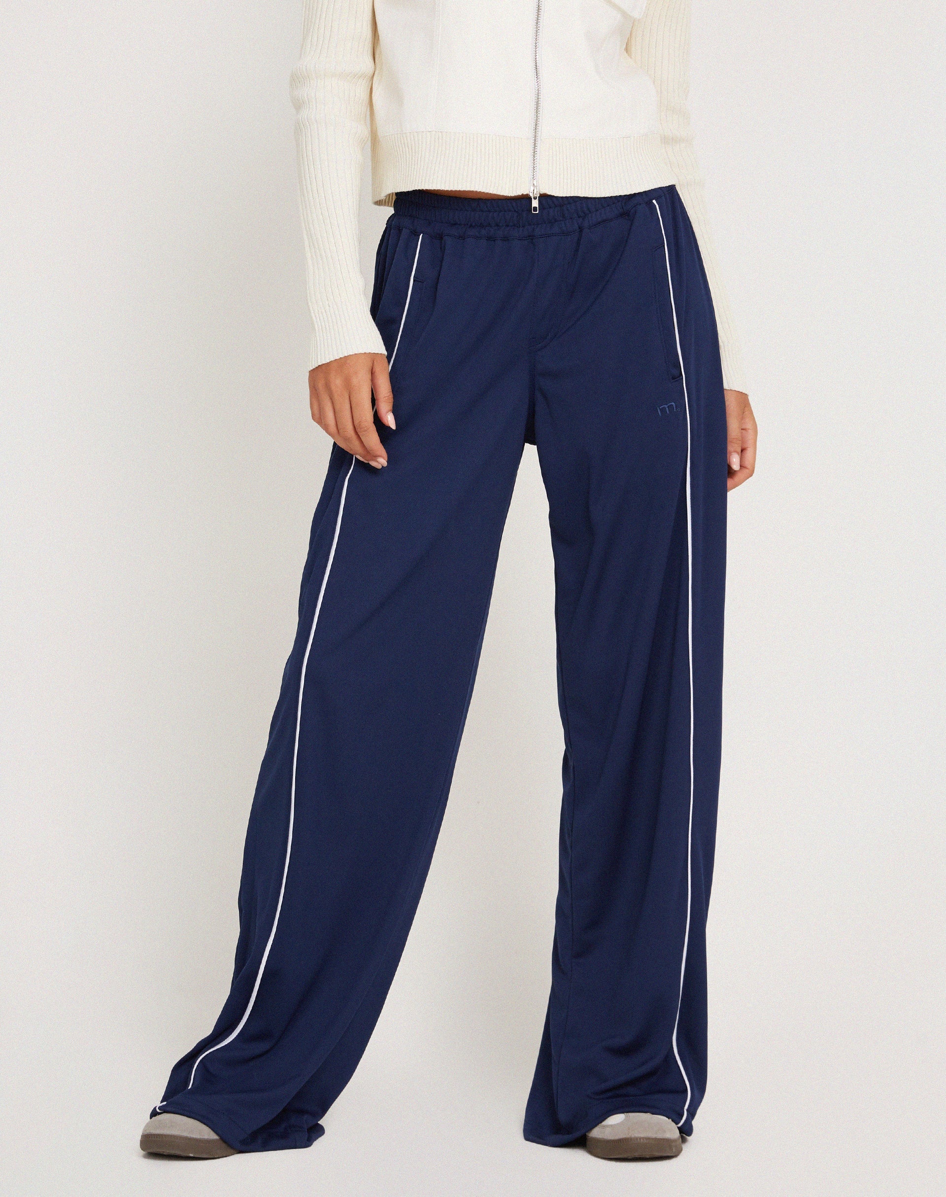 Imagen de Shobi Wide Leg Jogger en azul marino