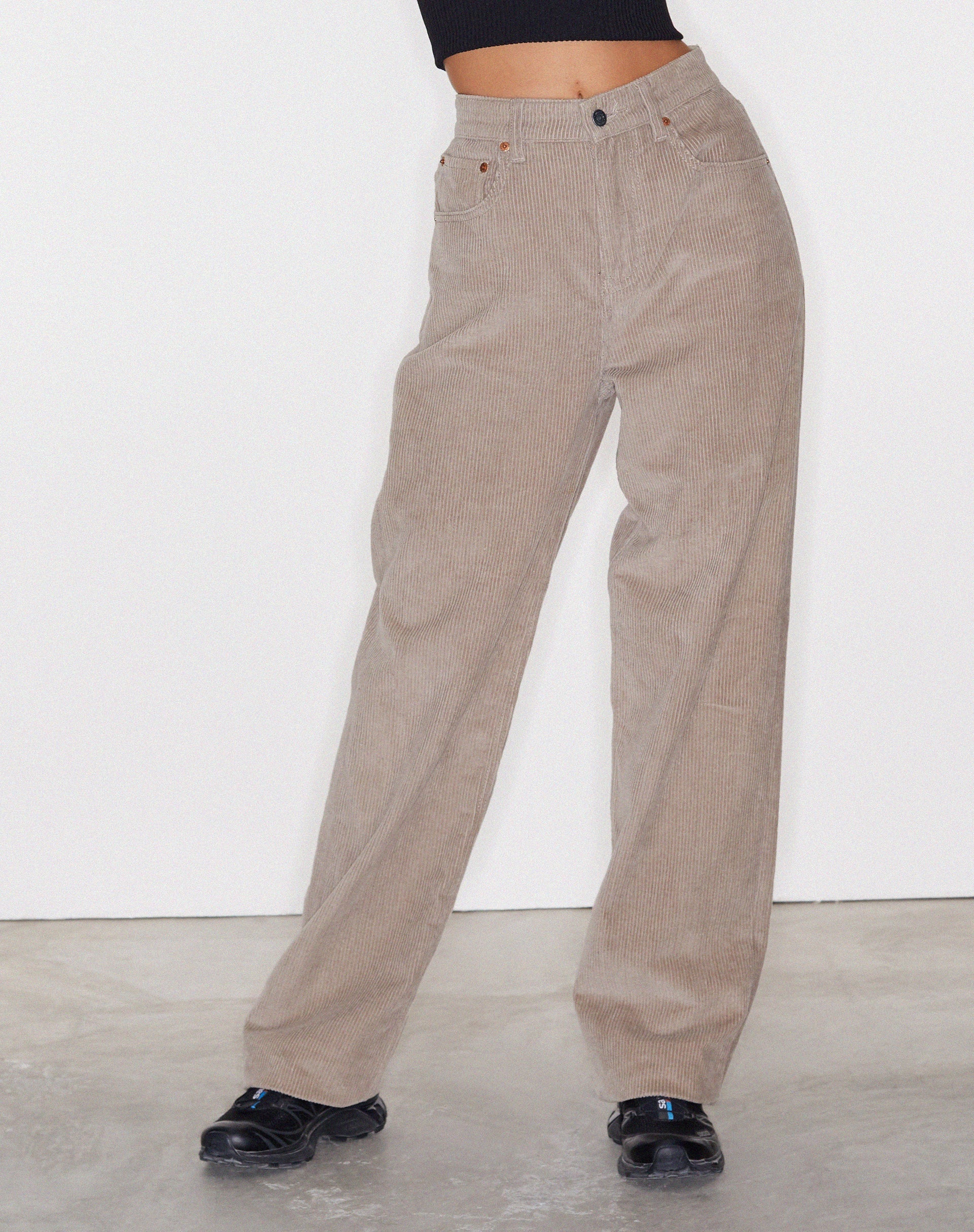 imagen de Parallel Jeans en Cord Smoke Grey