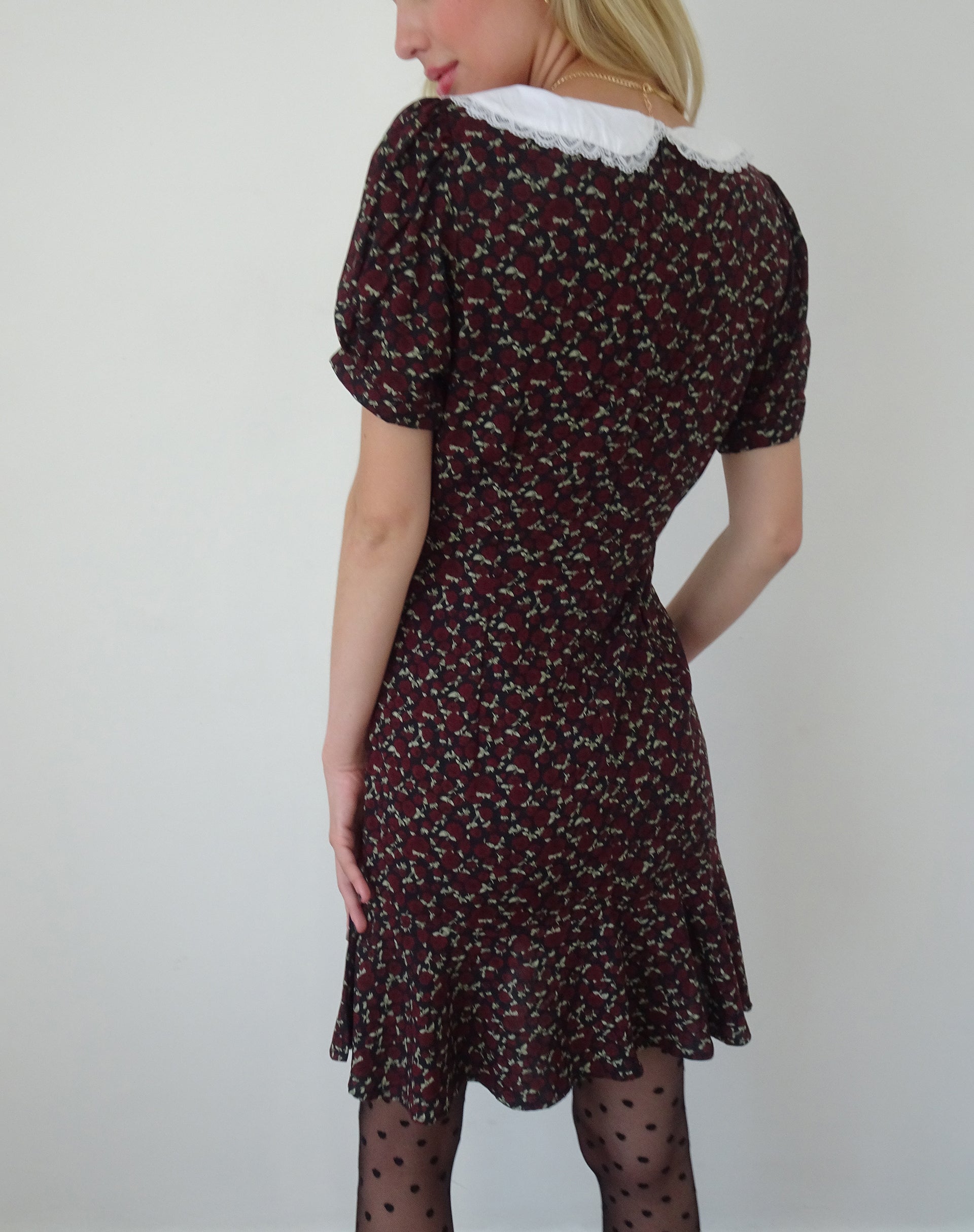 Image de Geles Mini Wrap Dress in Dark Rhoslyn Ditsy Print