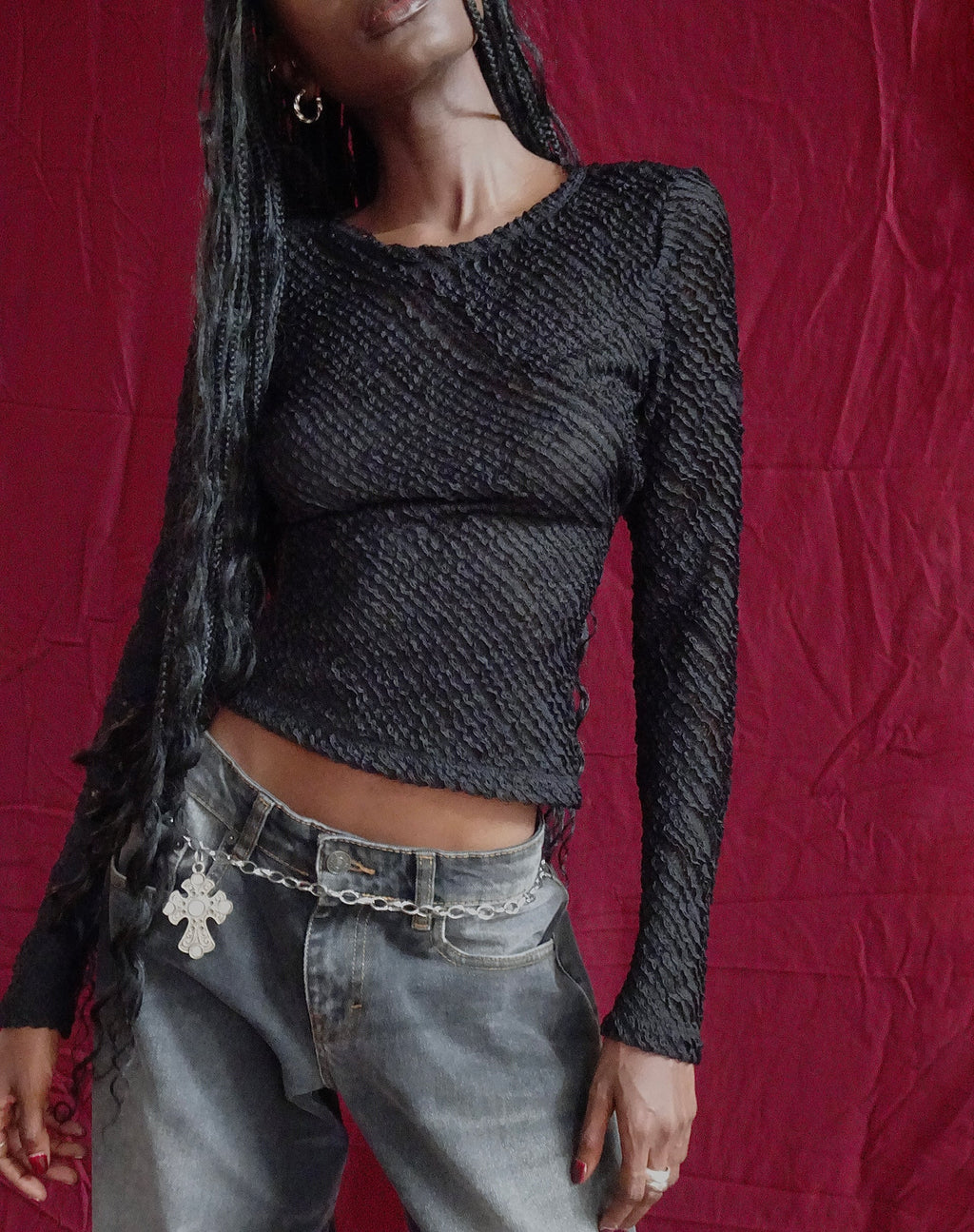 Maya Long Sleeve Top in Textured Black (Top à manches longues en noir texturé)