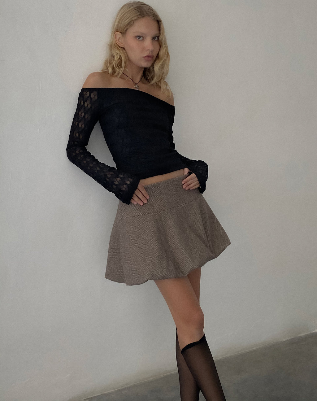 Neira Long Sleeve Bardot Top in Textured Knit Black (Top bardot à manches longues en tricot texturé)