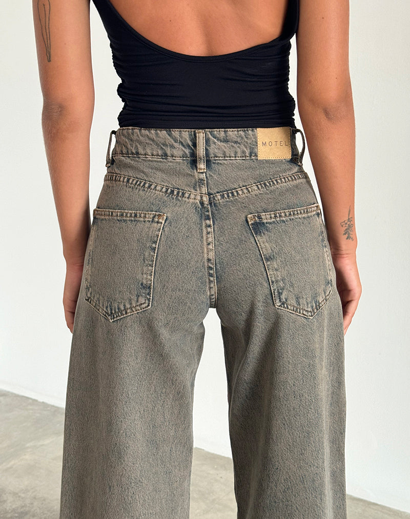 Image de Roomy Extra Wide Low Rise Jeans in Earthy Blue