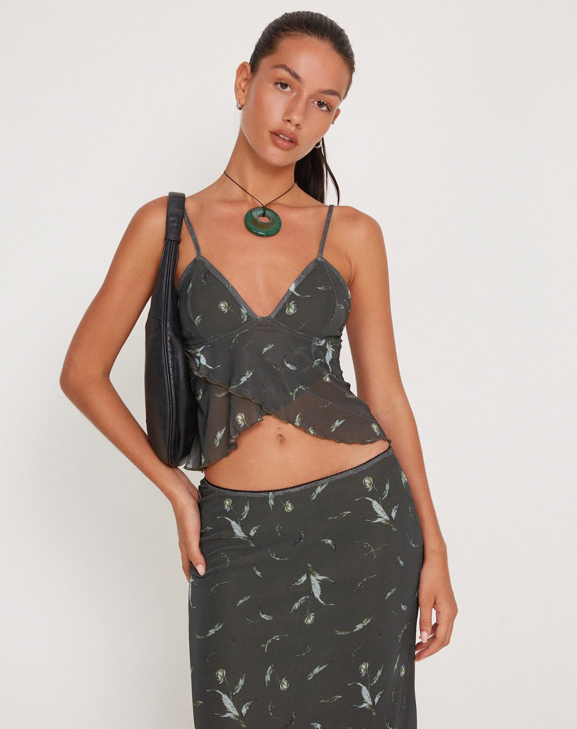 Afbeelding van Cojira Mesh Butterfly Top in Floral Khaki Silhouette