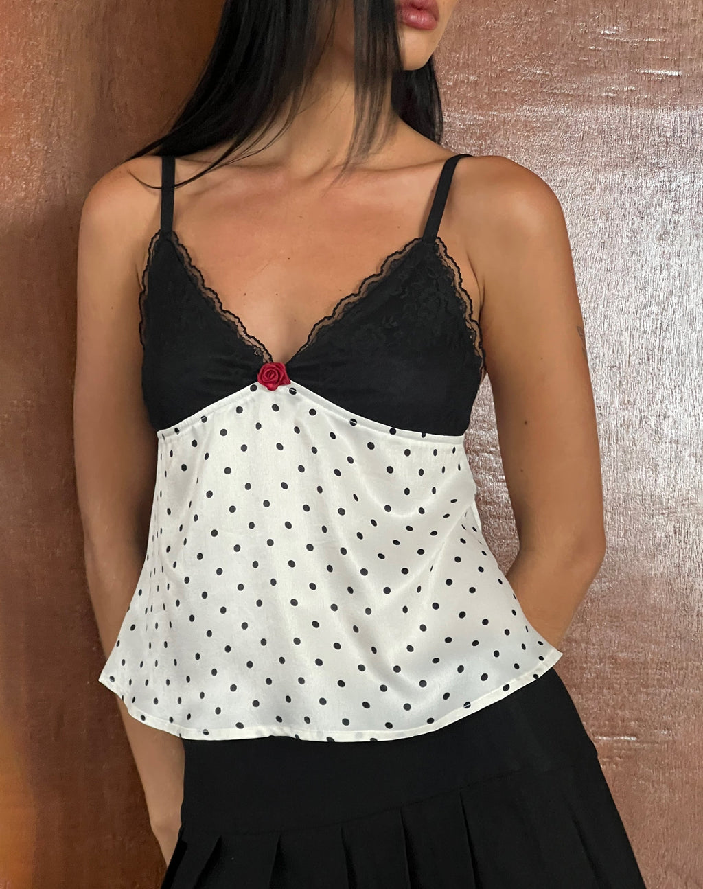 Dalinda Cami Top in Zwart Wit Satijn met Polka Dot