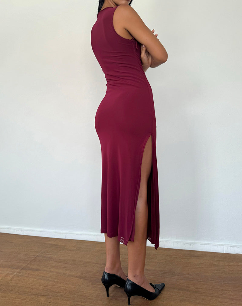 Afbeelding van Marlo Asymmetrische Midi Dress in Bourgondië