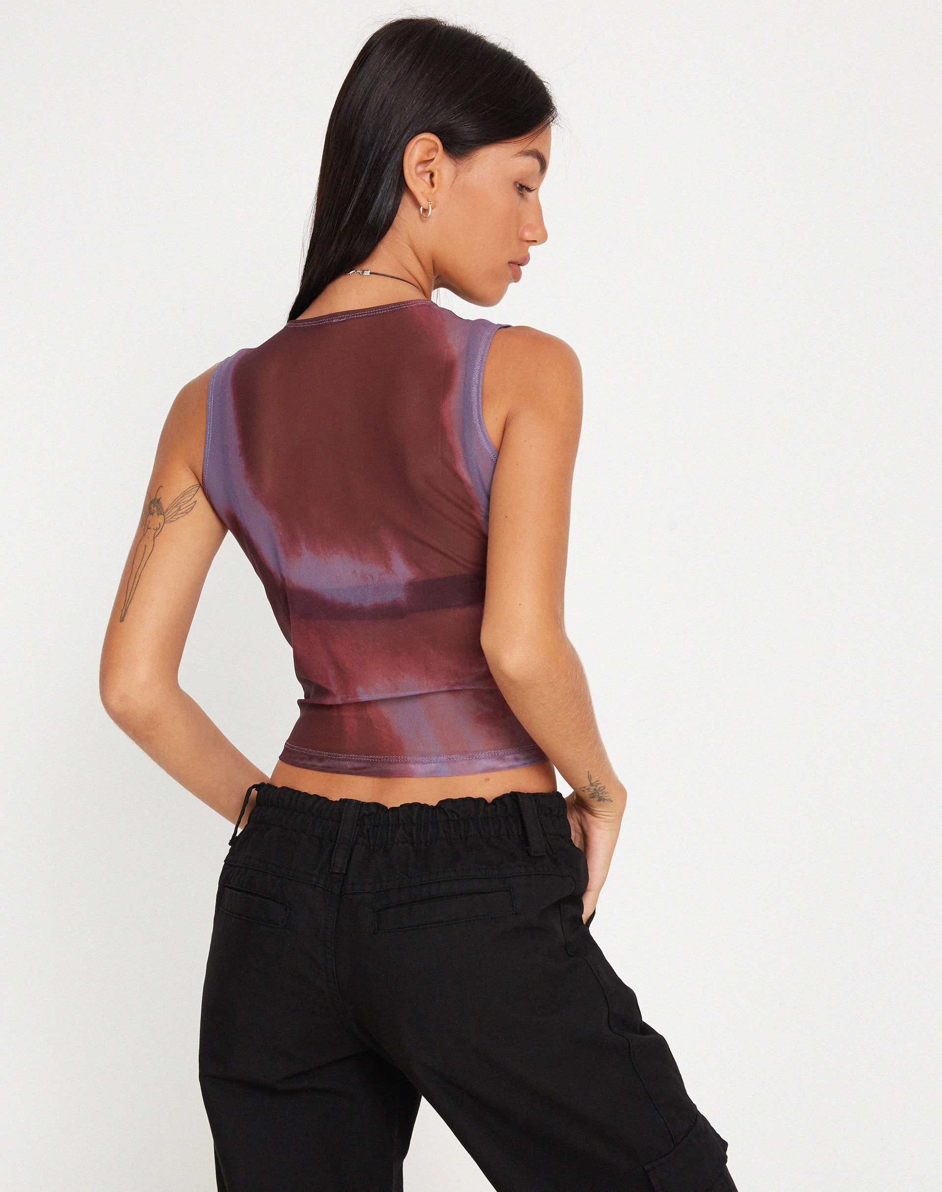 Afbeelding van Monlo Vest Top in Mesh Watercolour Wine