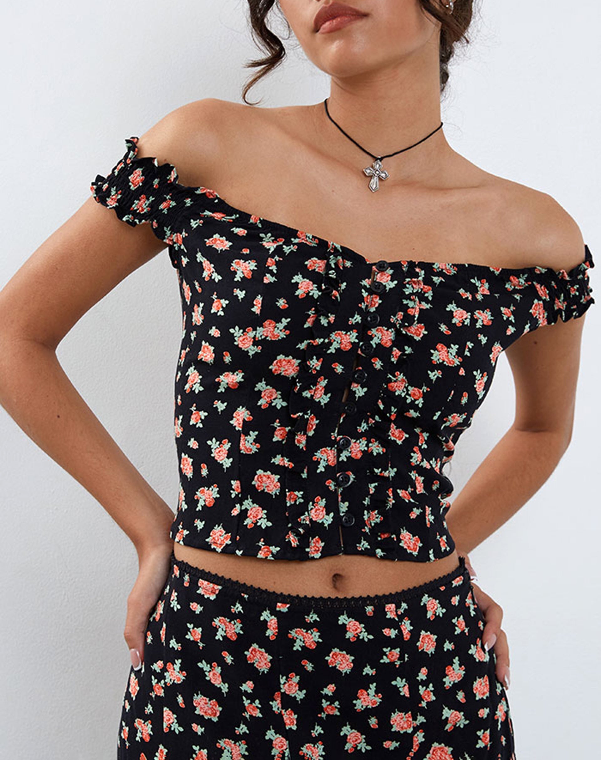 Afbeelding van Uhuy Bardot Crop Top in Vloeiende Roos Zwart