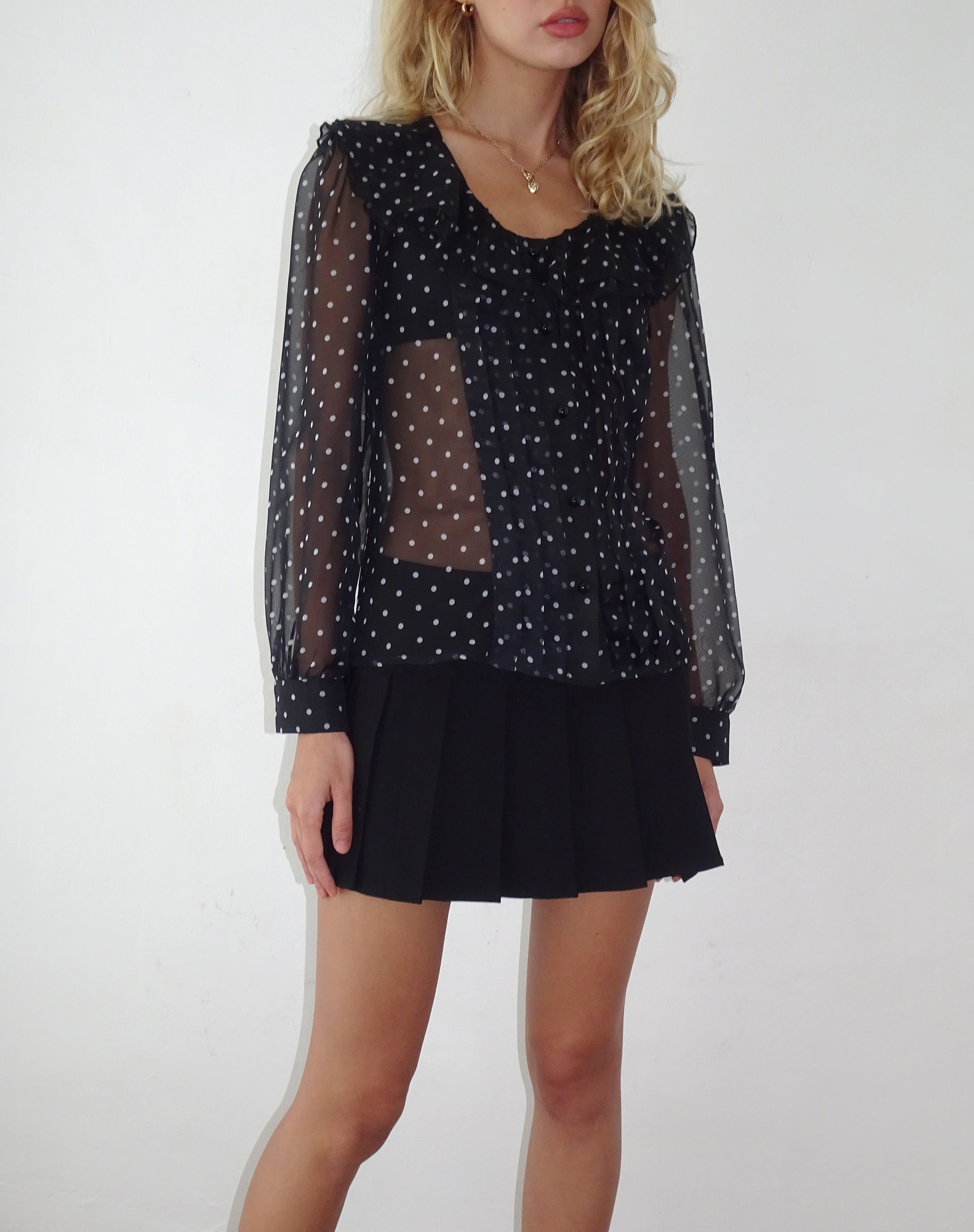 Afbeelding van Zinnia Blouse in Polka Zwart Chiffon