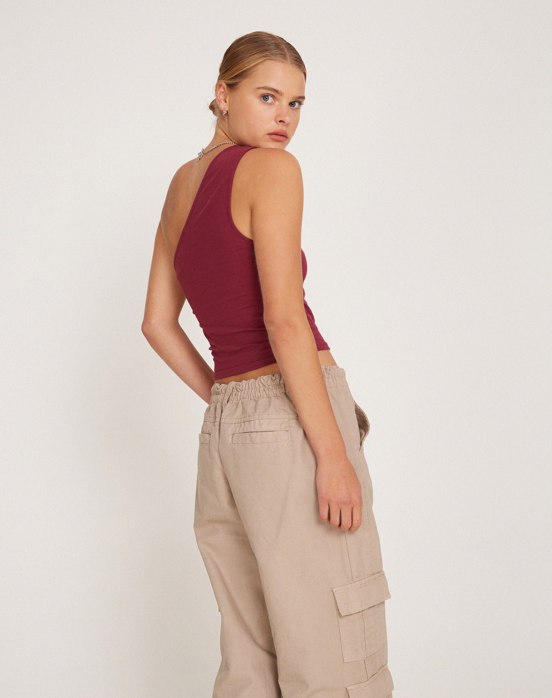 Afbeelding van Bay One Shoulder Top in Plum