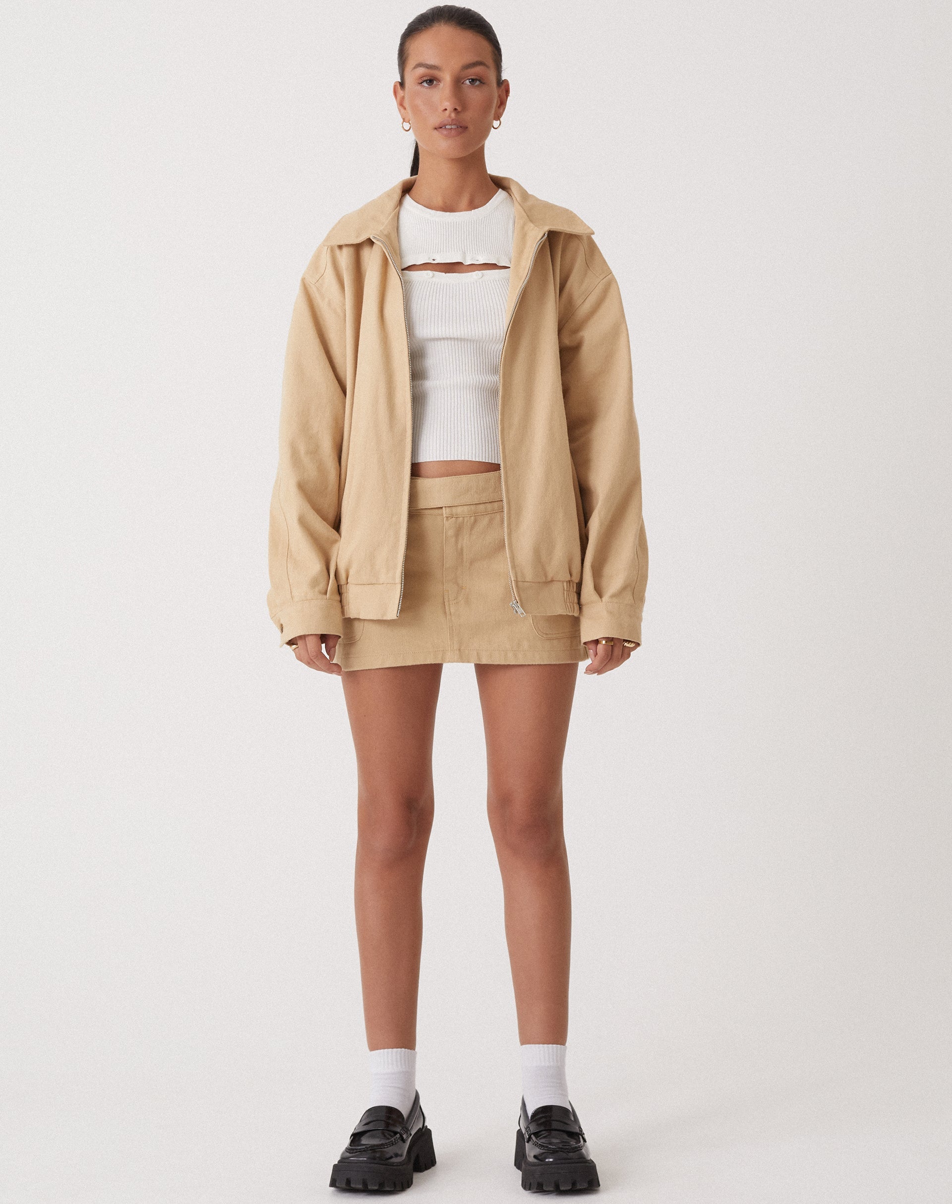 afbeelding van MOTEL X OLIVIA NEILL Stina Cargo Minirok in Tan