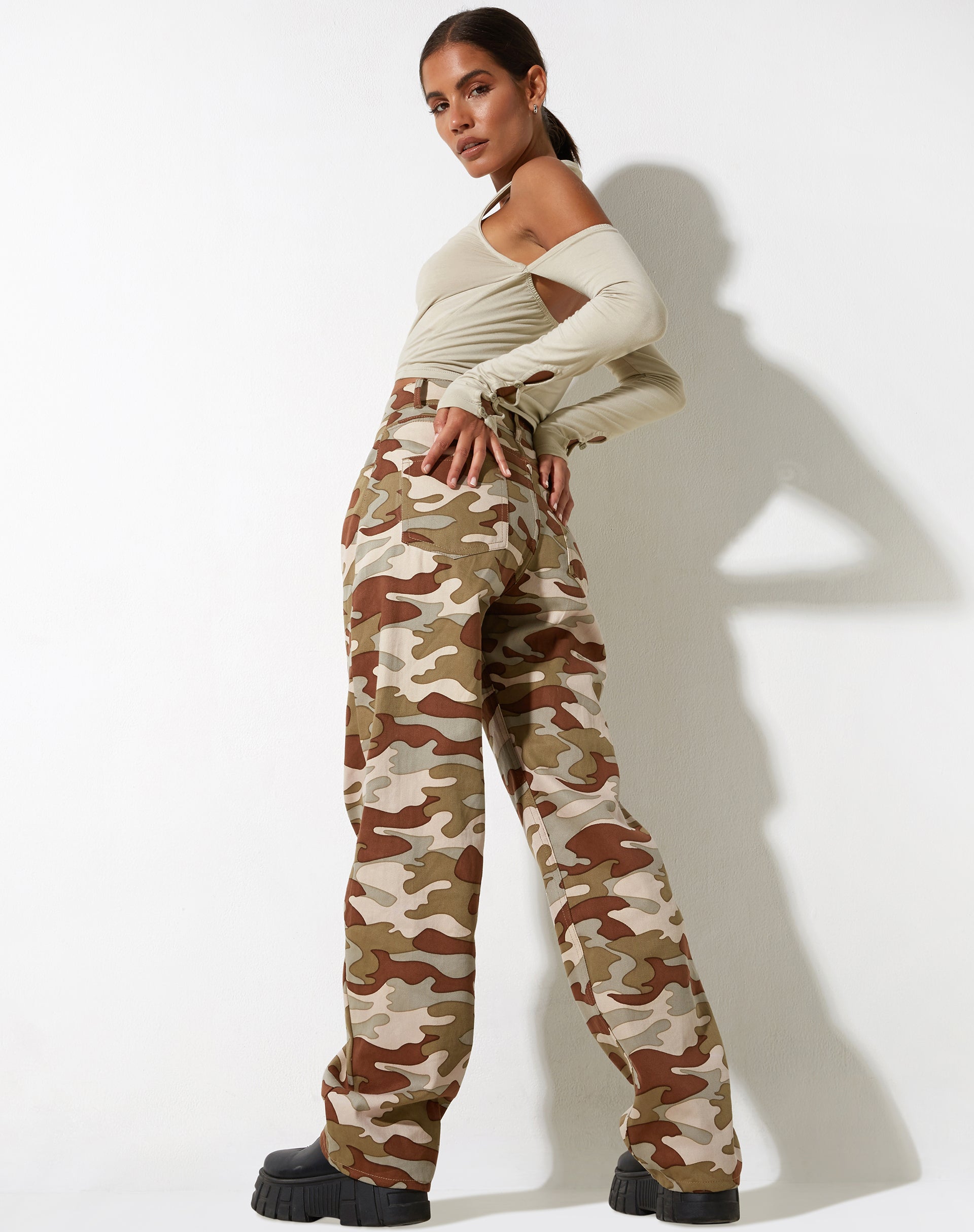 afbeelding van Parallel Jeans in Camo