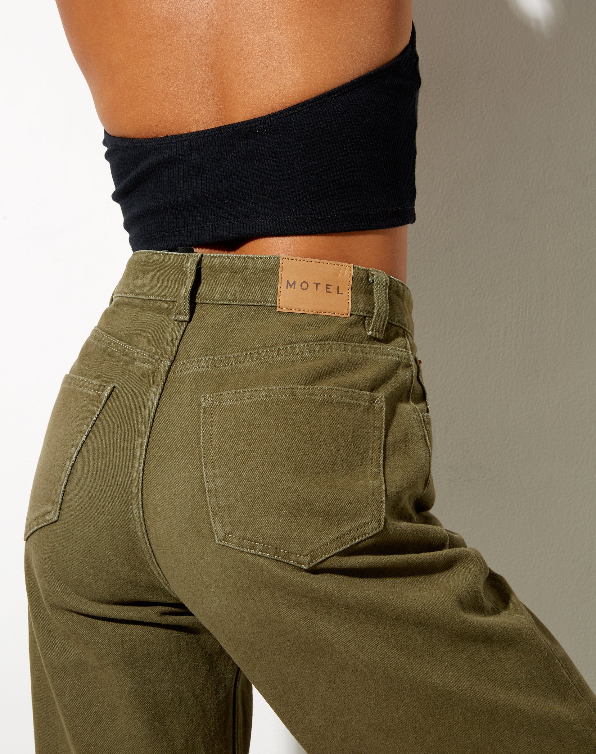 Afbeelding van Parallel Jeans in Khaki Groen