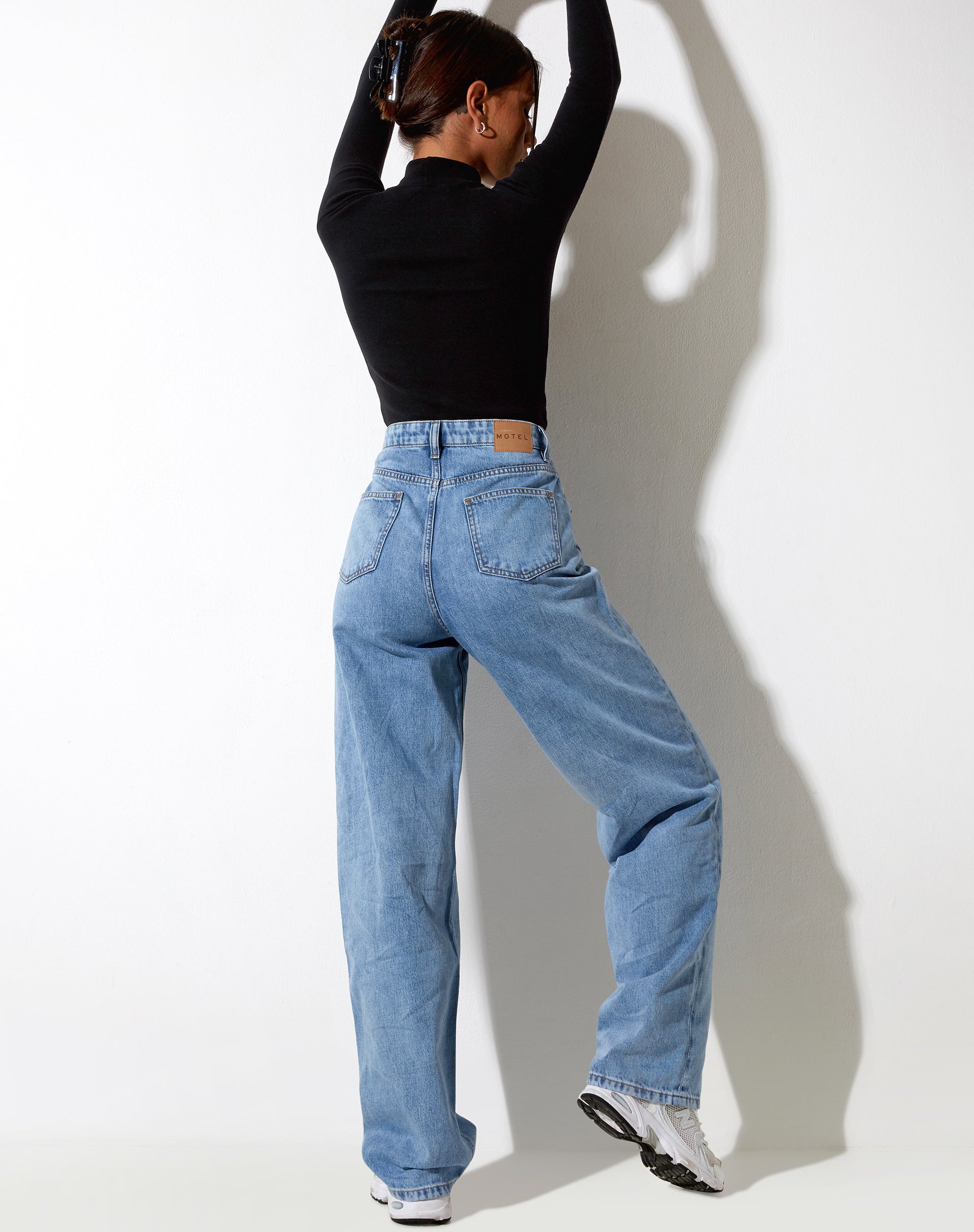 Afbeelding van Parallel Jeans in Tonal Light Wash Blue