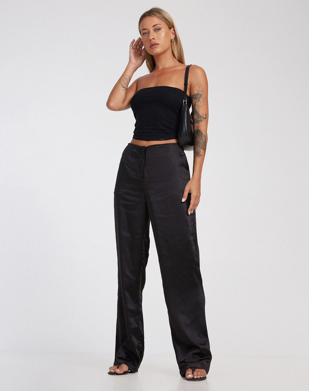 Pantalon large Akuna en satin noir