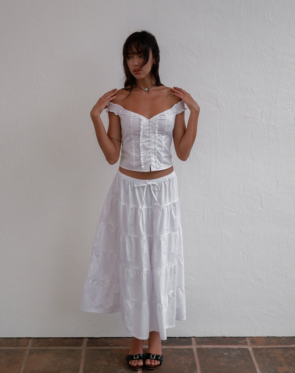 Izumi Tiered Midi Skirt in Poplin White