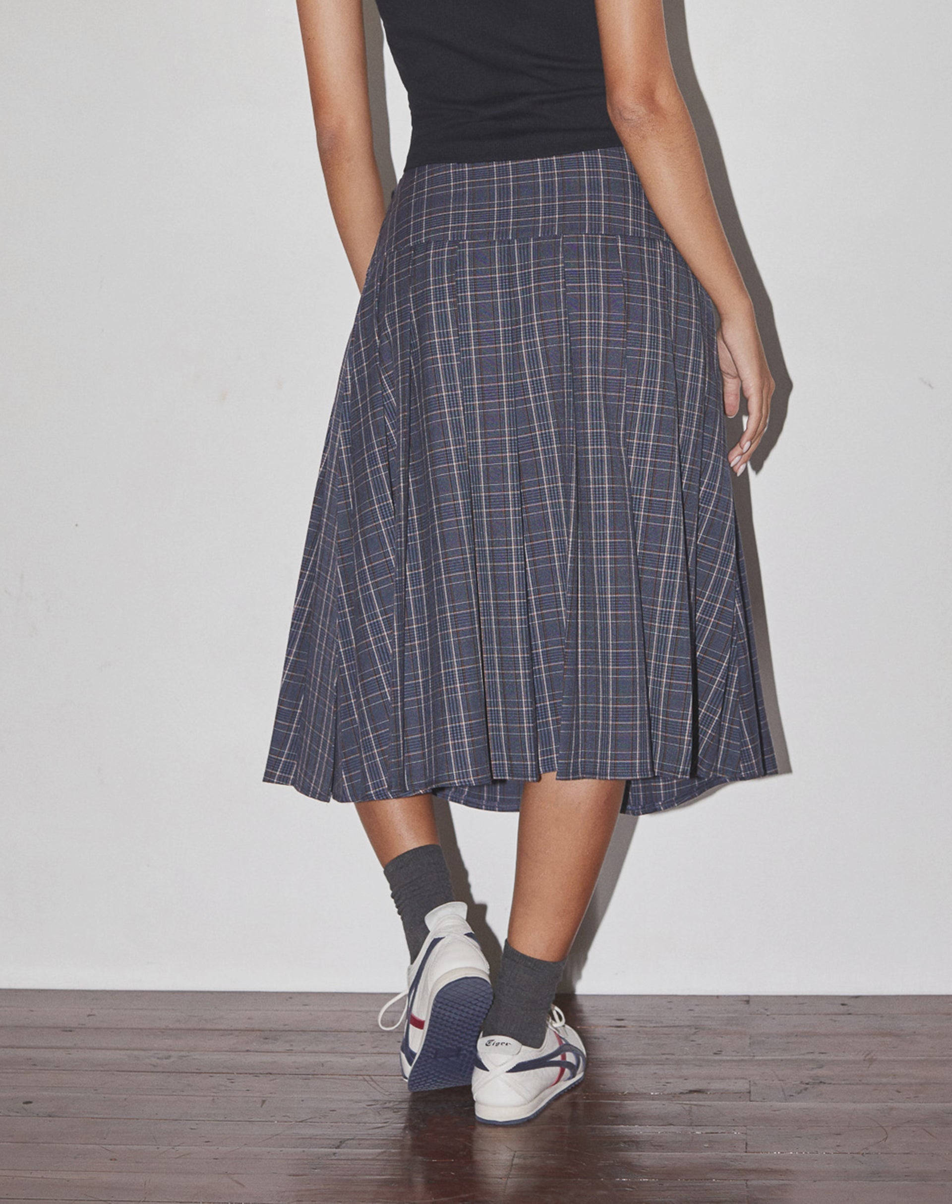 Image of Catelyn Pleated Midi Skirt in Navy Check