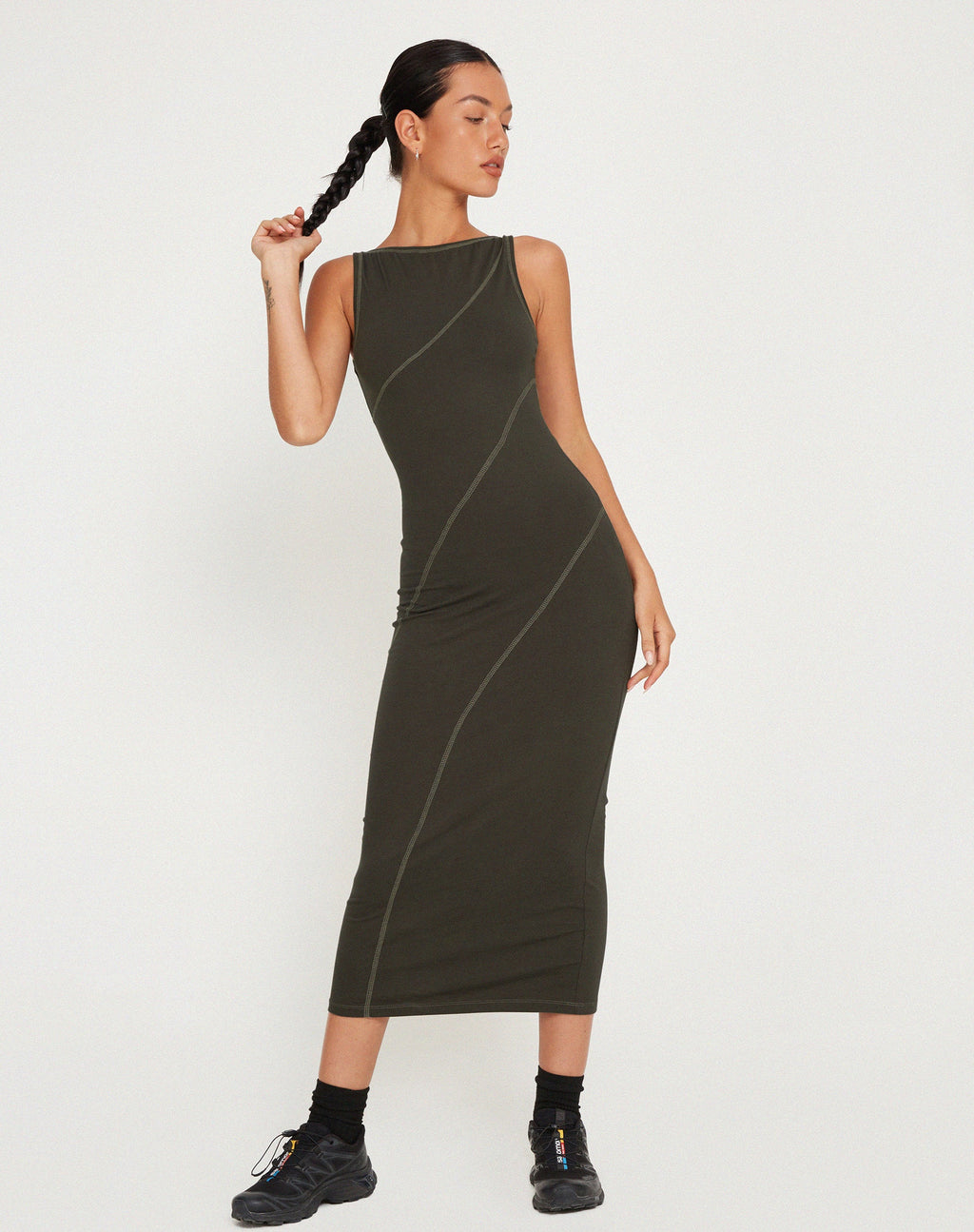 Robe mi-longue Driki en bronze avec surpiqûres grises