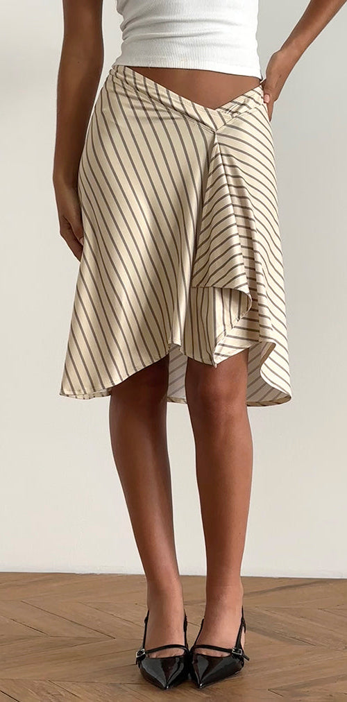 Image of Esmeray Midi Skirt in Yellow Diagonal Stripe