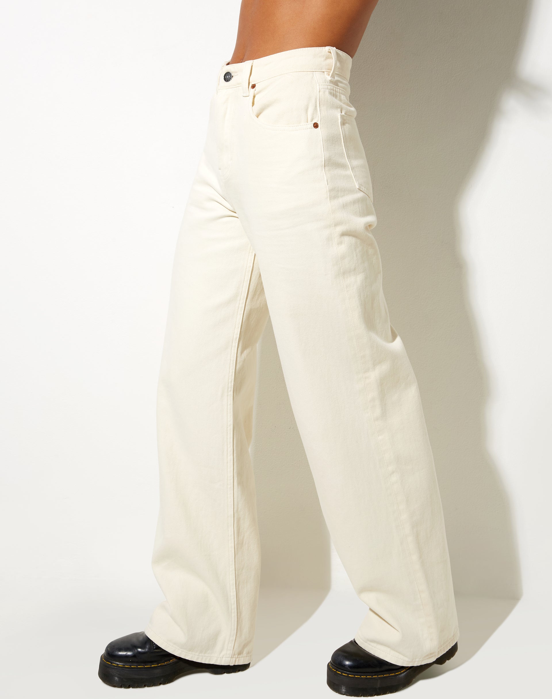 Bild von Extra Wide Jeans in Off White