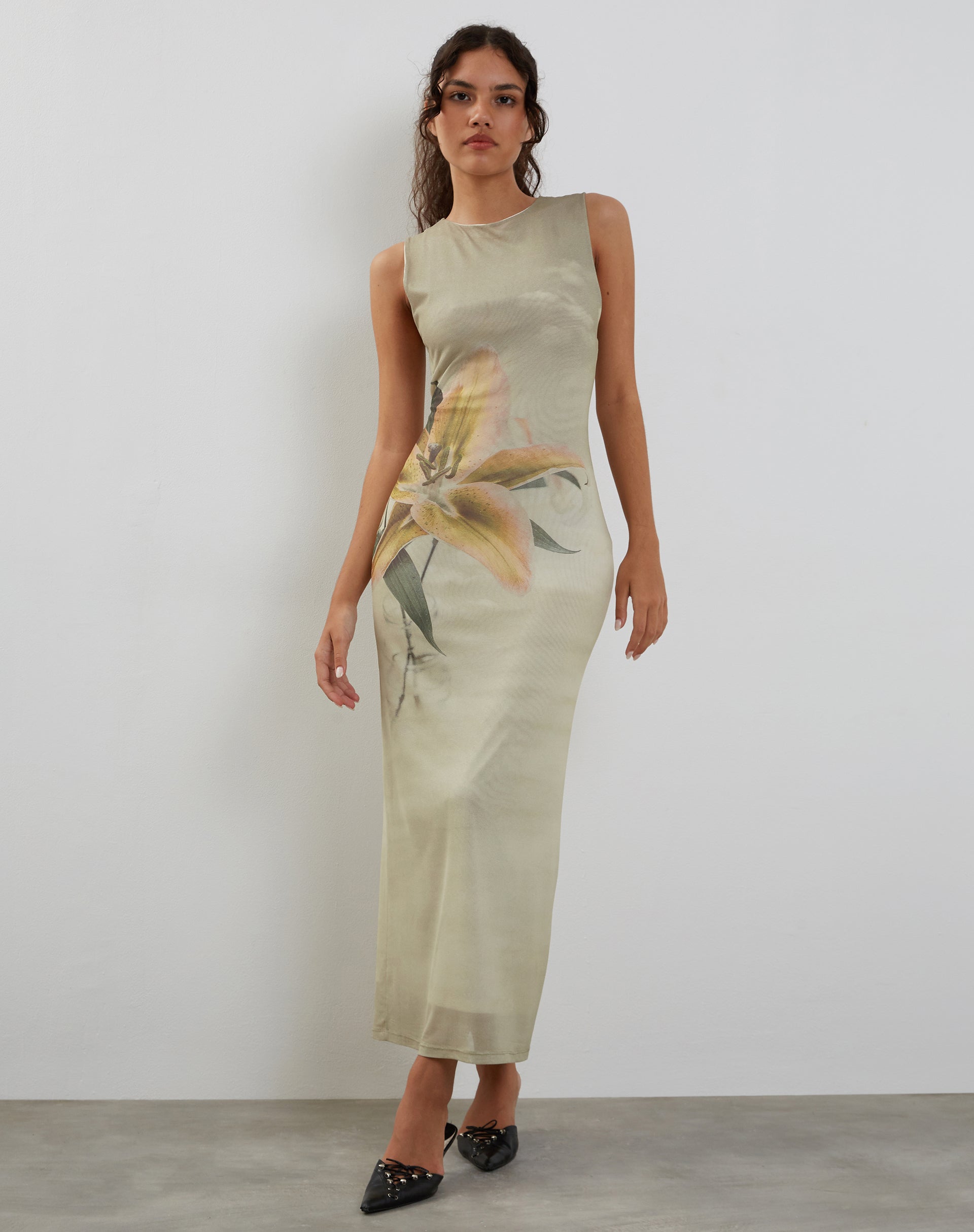 Image of Fayola Printed Maxi Dress in Yellow Lily Print