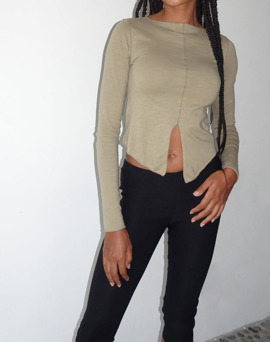 MOTEL X JACQUIE Fenrin Long Sleeve Butterfly Jersey Top in London Fog