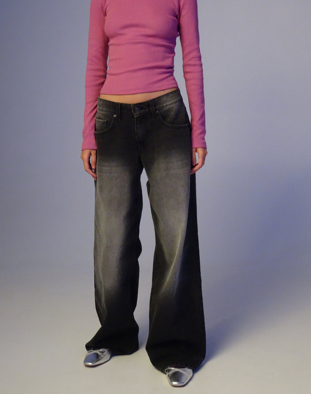 Roomy Extra Wide Low Rise Jeans in Extreme Black Wash