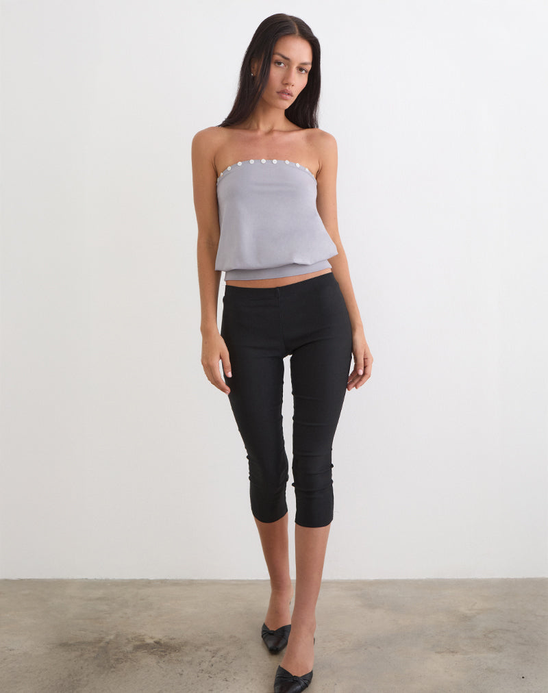 Top Hagar en gris lila con ribete de botones perlados