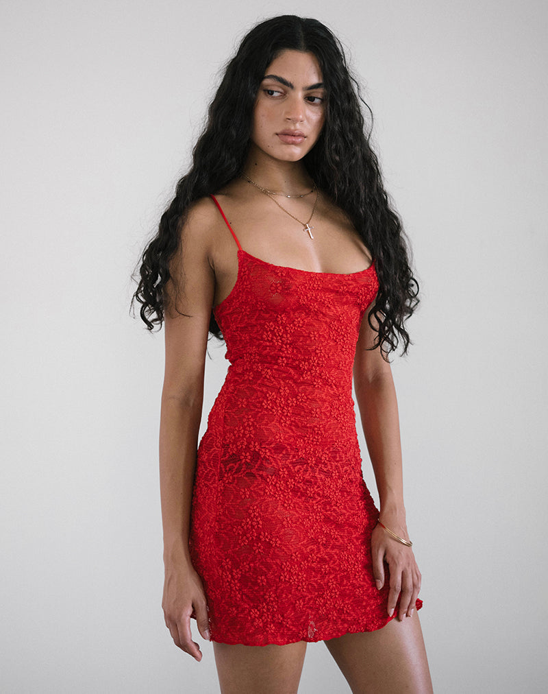 Robe courte Ismène en dentelle non doublée rouge