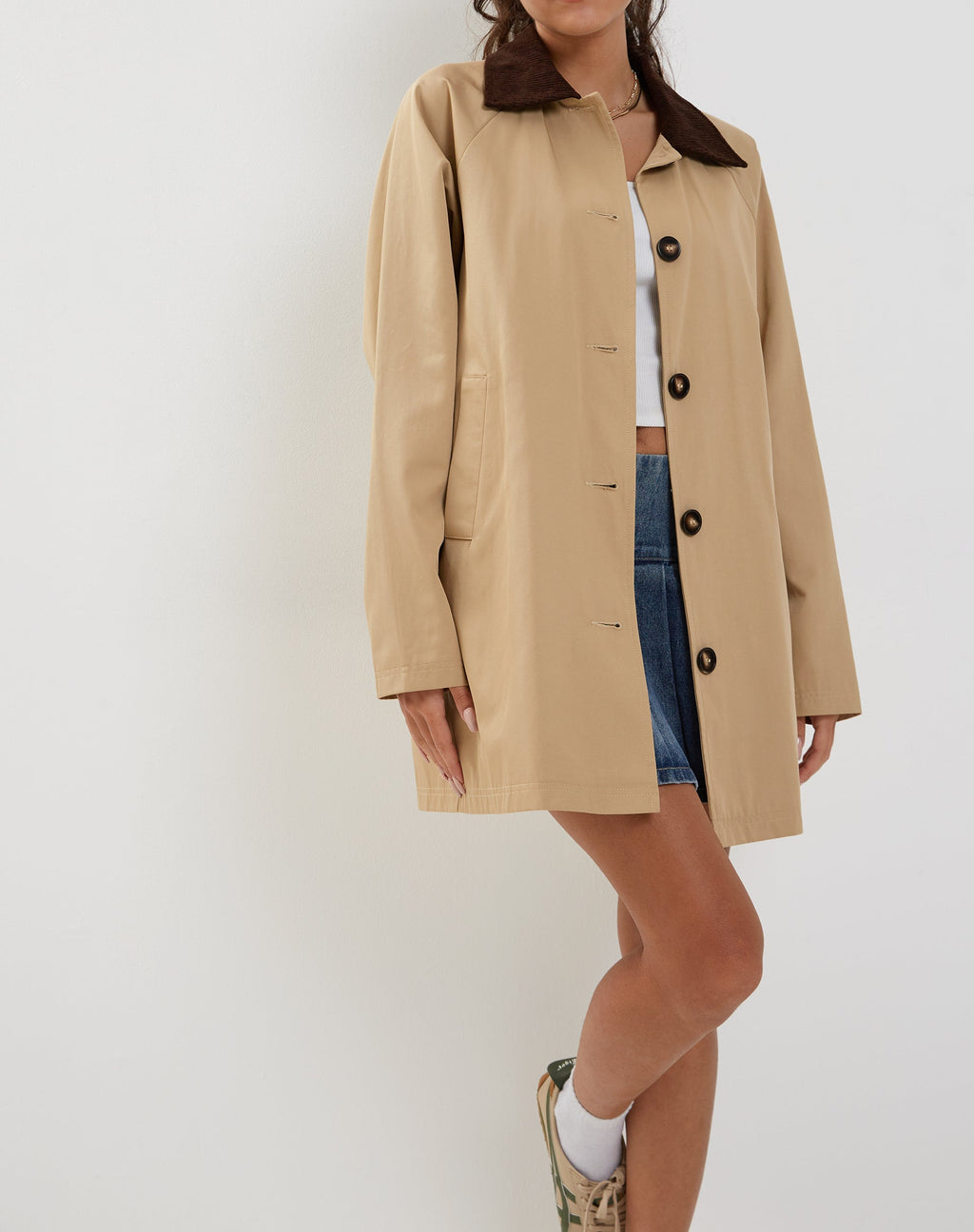 Trench-coat court Izora en beige