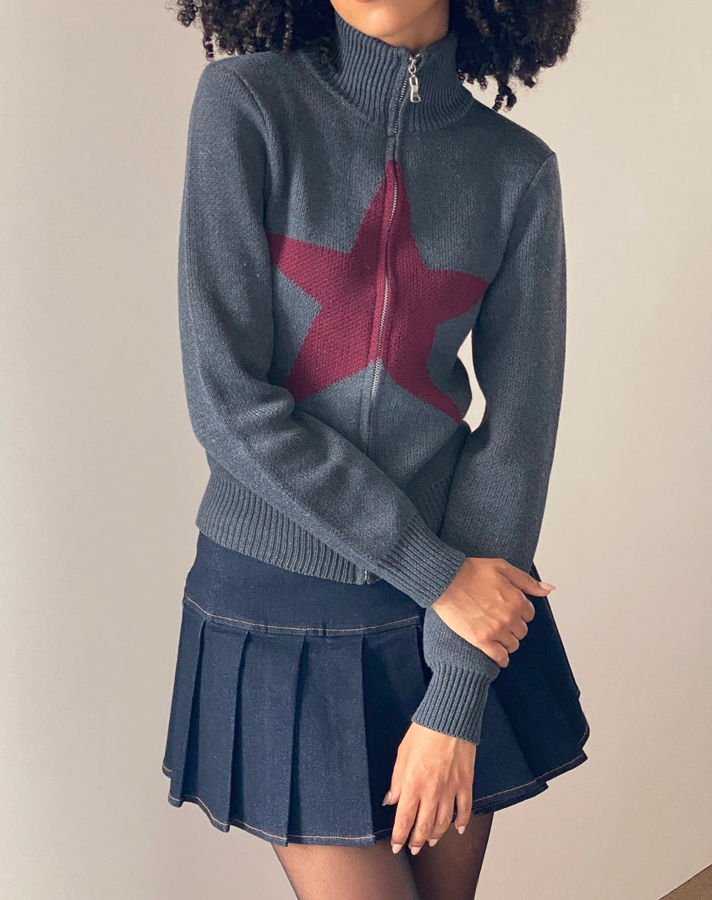 Jimena Zip Through Cardigan in Grey with Burgundy Star Motif