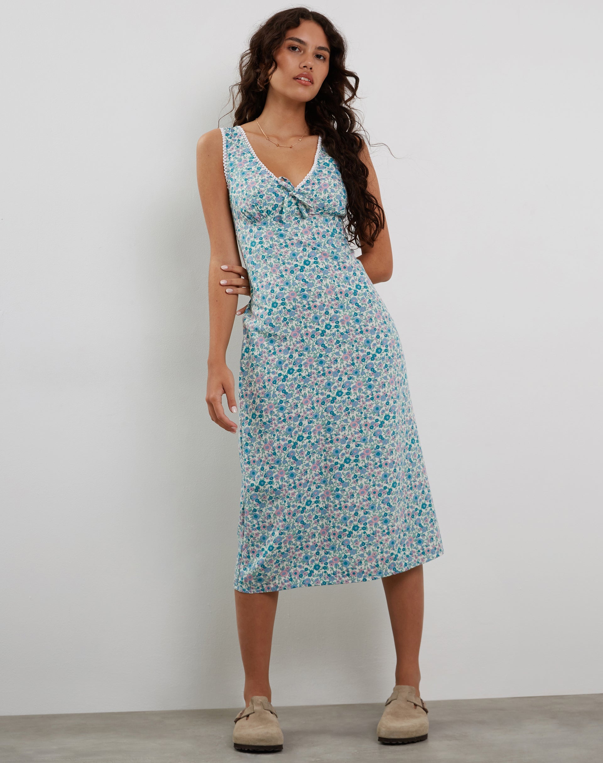 Lavisha Midi Dress in Flower Power Blue