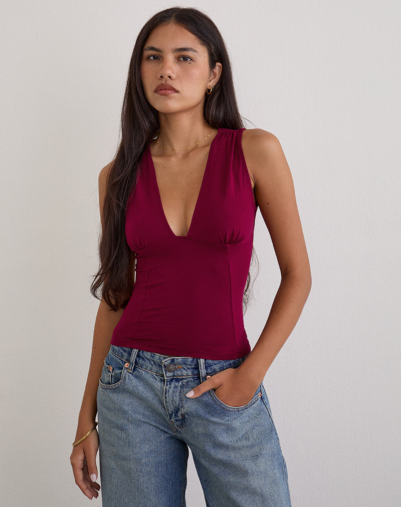 Lynod Plunge Top aus Rayon in Burgunderrot
