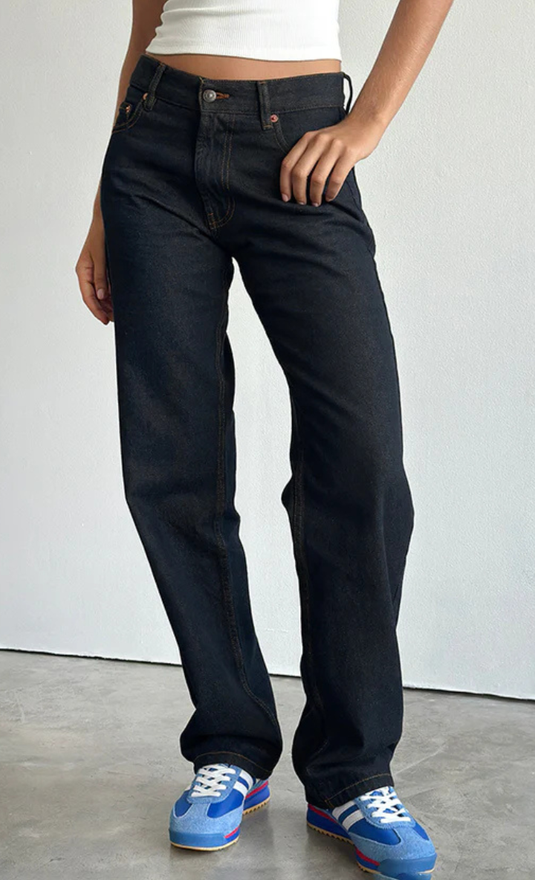 Mid Rise Slim Parallel