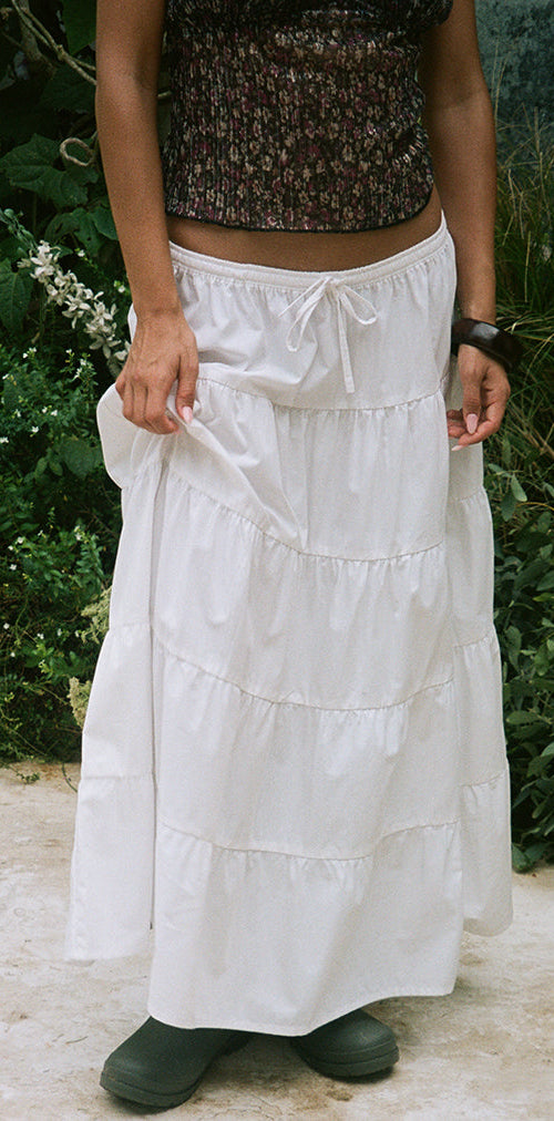 Image of Izumi Tiered Midi Skirt in Poplin White